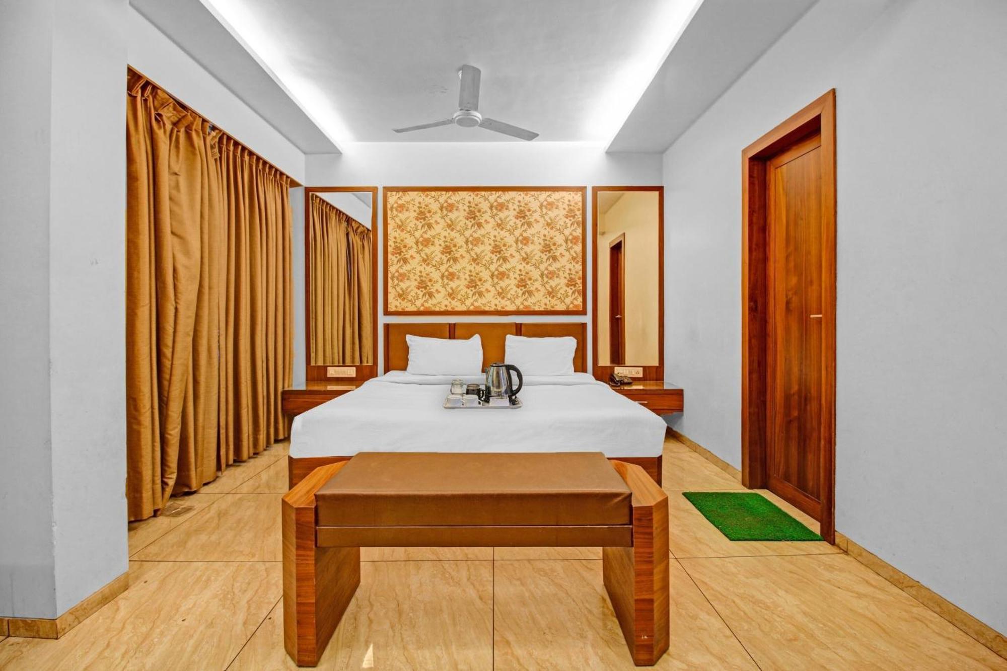 Hotel Collection O Surya Bhopal Esterno foto