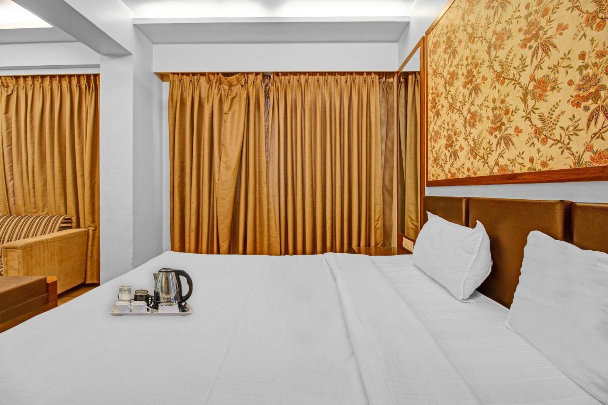 Hotel Collection O Surya Bhopal Esterno foto